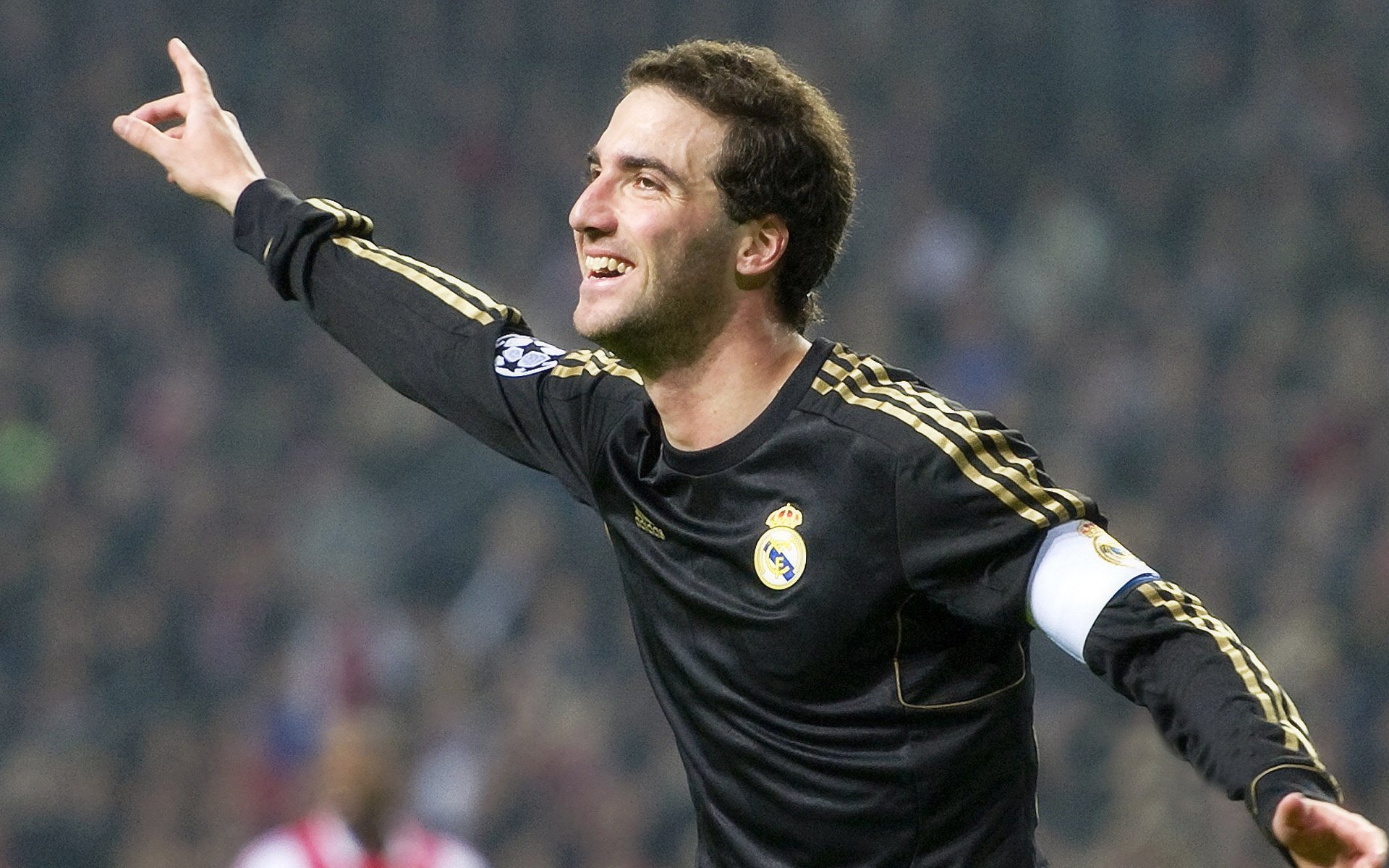 比利亚雷亚尔多点开花，迎来关键胜利，比利亚雷亚尔吧